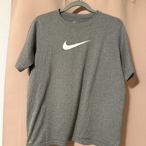 Nike Men's Heather Gray Short Sleeve Tee
